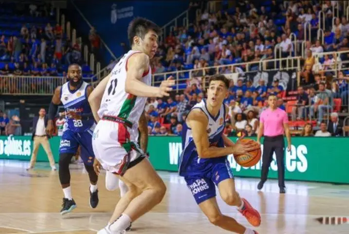 投篮命中率, 林葳是上赛, 名前三的中 投篮命中率, 林葳是上赛, 名前三的中